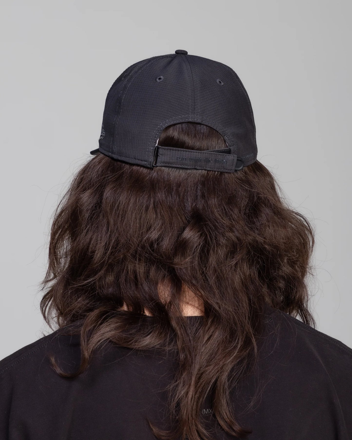 Hermanos Koumori Gorra New Era 950RC 24 Negra