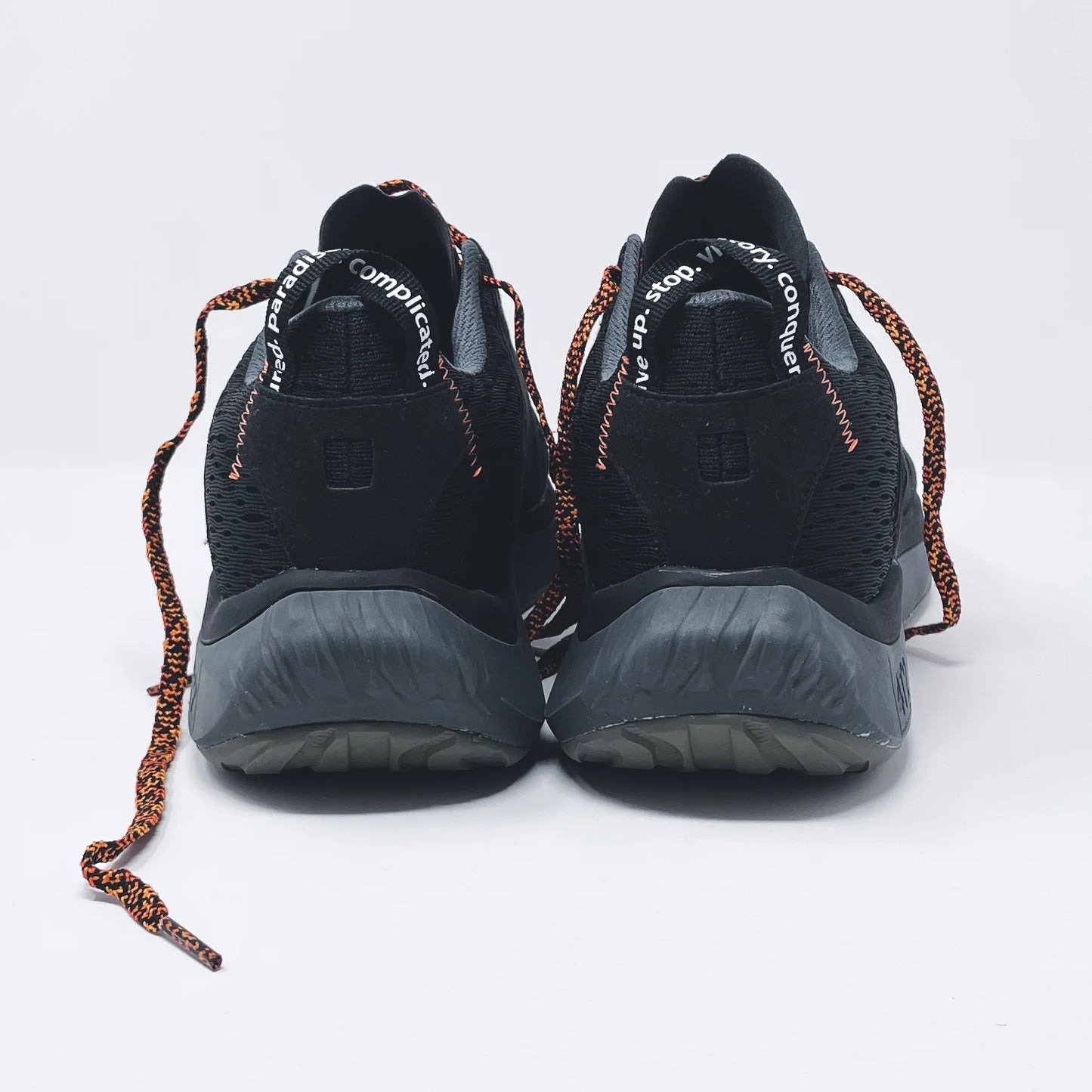 4T2 Zapatillas Sundays, shades of black - Odda running