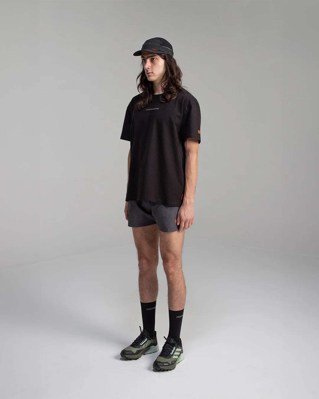 Hermanos Koumori New Era Camiseta Negra - Odda running