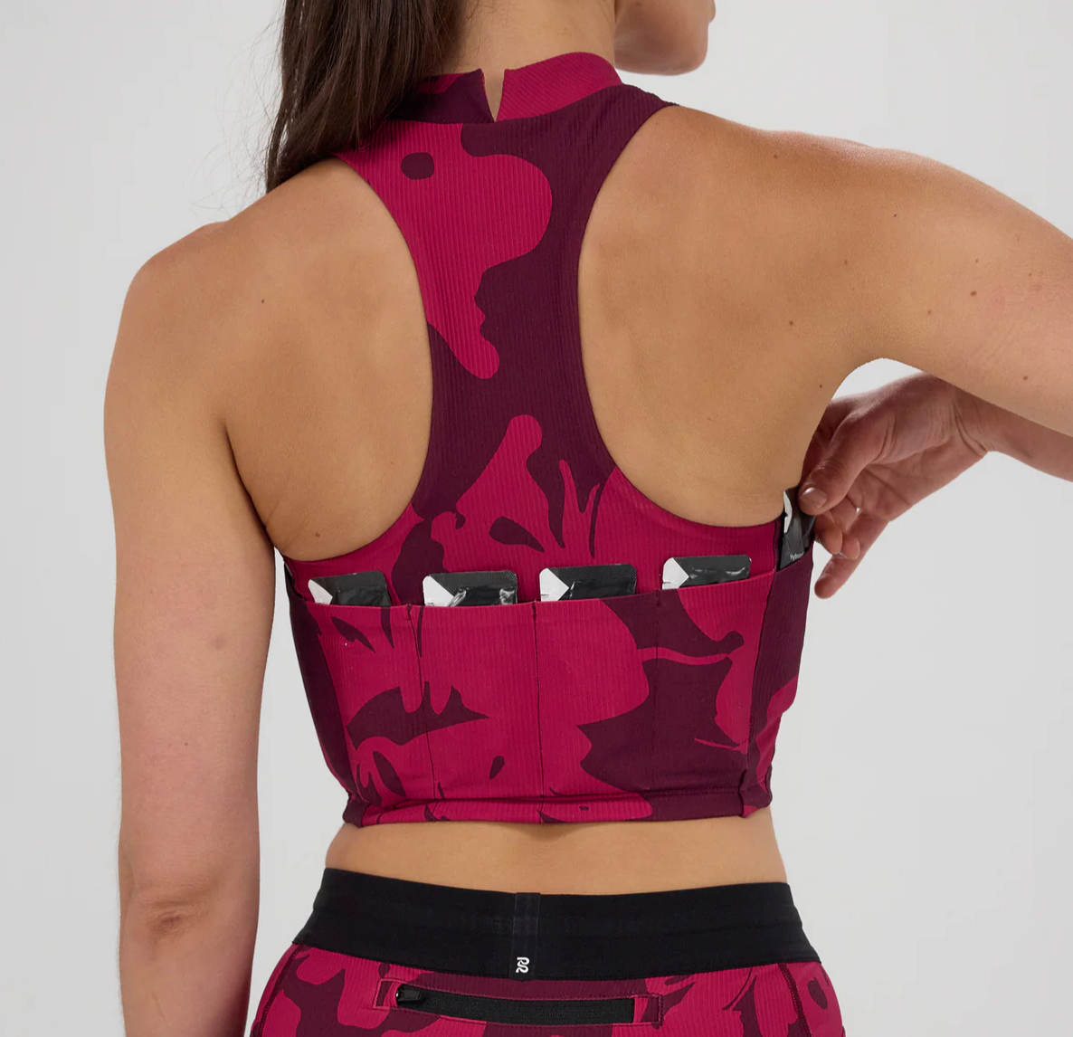 Bandit W Top Cadence Crew Neck Crop Floral - Vino - Odda running