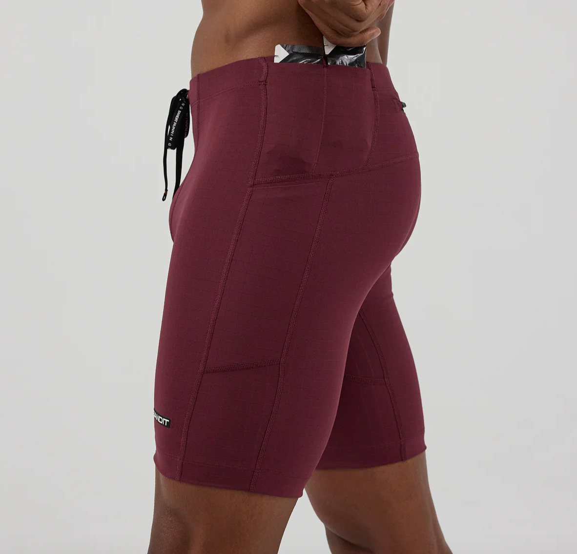 Bandit Shorts Gridlock™ 7 Pocket Half Tights - Vino - Odda running