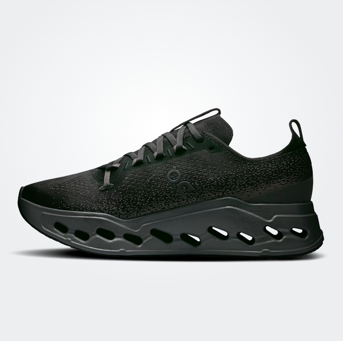 On Cloudsurfer Max - Negro - Odda running