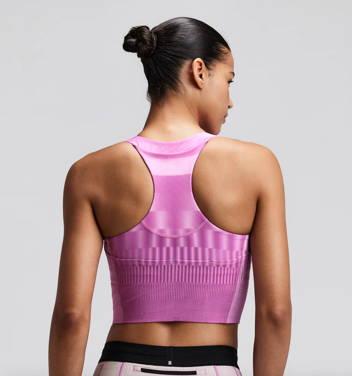 Bandit W Top Vanisher™ V Neck Race crop - Rosa