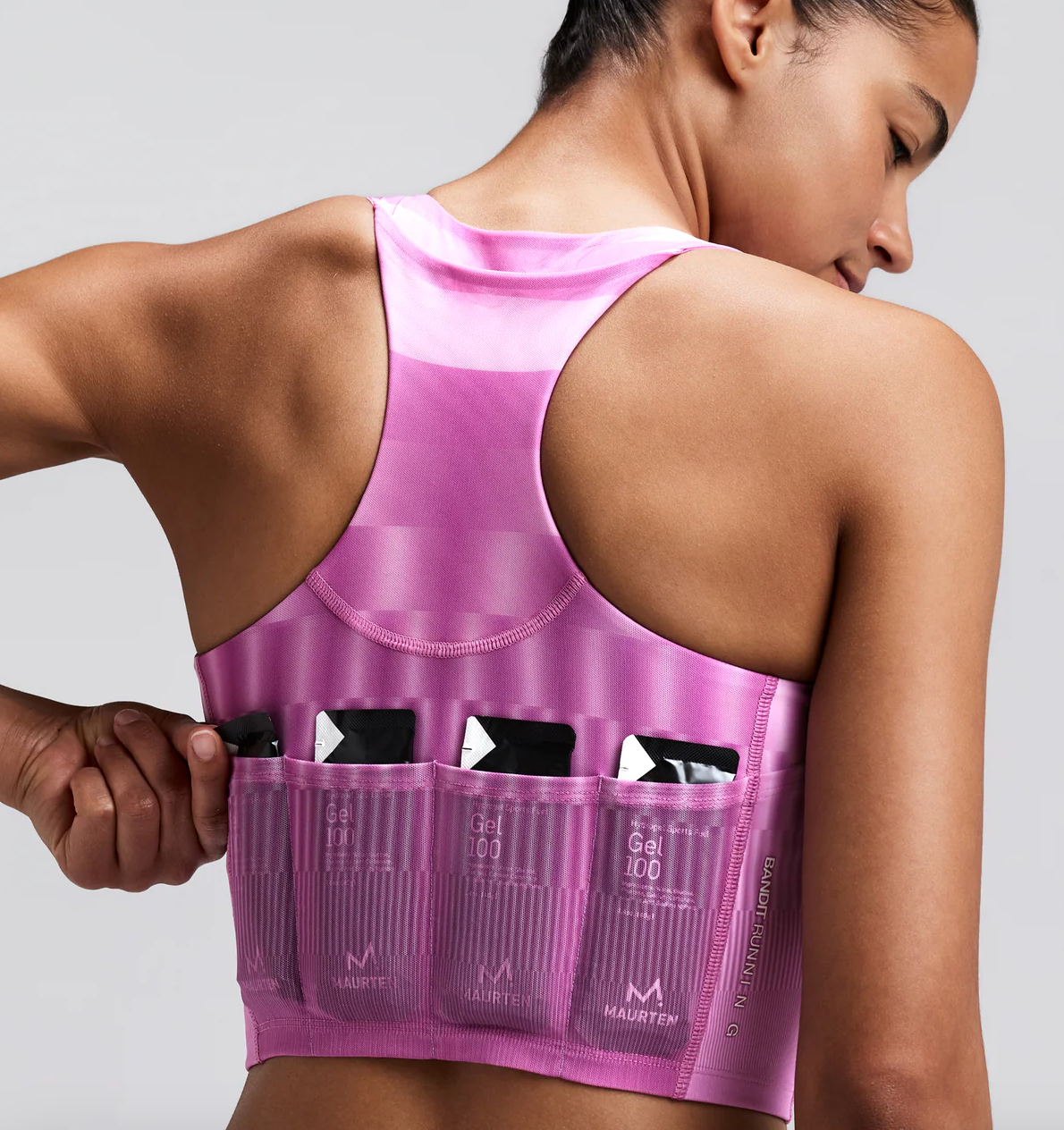 Bandit W Top Vanisher™ V Neck Race crop - Rosa