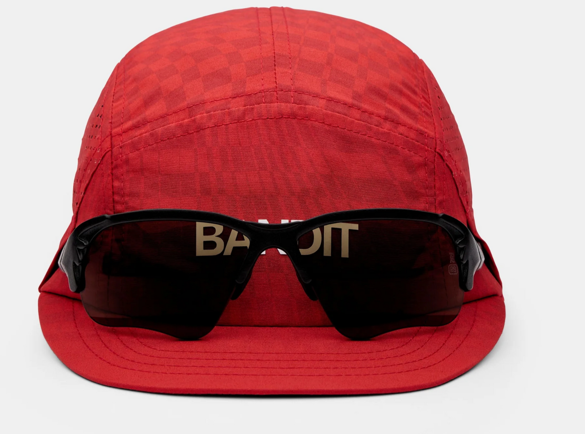 Bandit Gorra Nylon Run Hat with Sunglasses Holder - Rojo